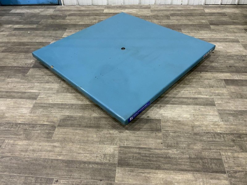2000 LB ADVANCE LIFTS MODEL TML-200 NON POWERED ROTARY TABLE STOCK #80702