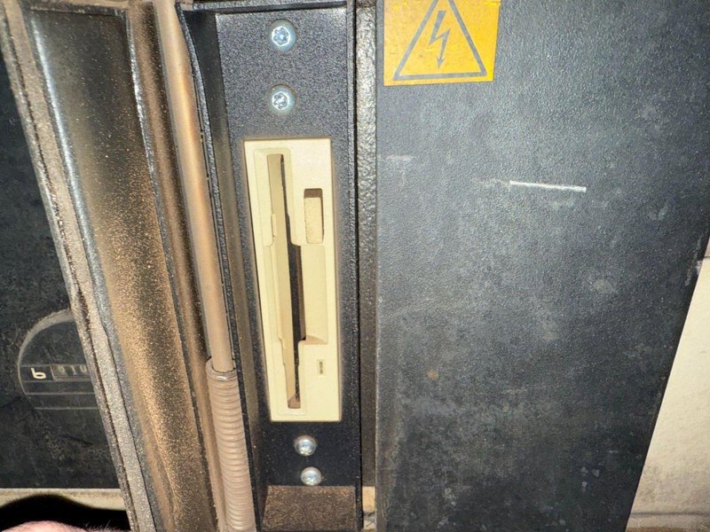 ABB S4CPLUS Robot Controller Type: IRB1400 M2000 PARTS ONLY