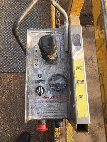 18' SKYJACK MAN LIFT STOCK #2957