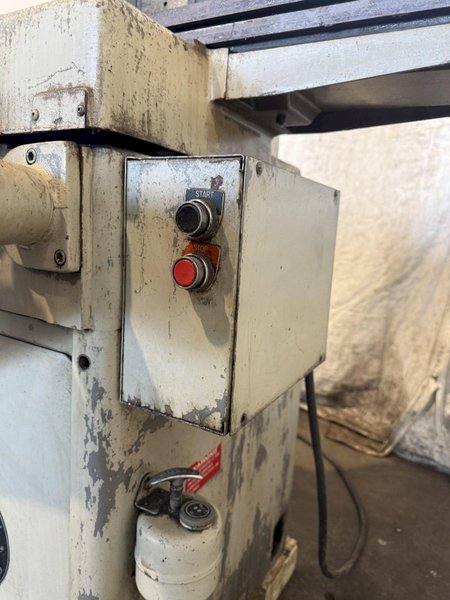 REID SURFACE GRINDER W/ DEDTRU CENTERLESS GRINDING ATTACHMENT. STOCK # 0116626.