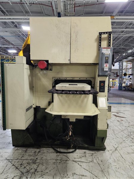 MAKINO SNC86-A5 CNC VERTICAL MACHINING CENTER USED