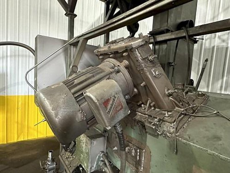 BCP MDL #A4-7620 3-WHEEL PASS THROUGH BLAST MACHINE, RECLAIM &amp; DUST COLLECTOR