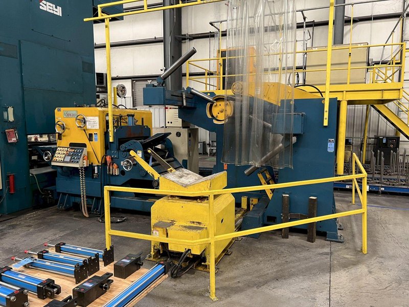 14000 LB X 32" X .240" SHUNG DAR SERVO FEEDLINE