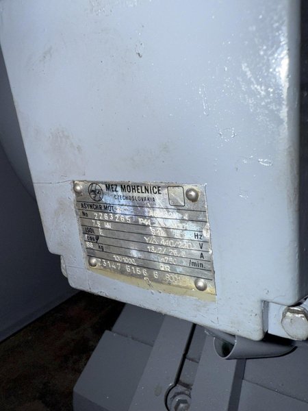 24" X 168" TOS TRENCIN SN55U ENGINE LATHE. STOCK # 0561325.