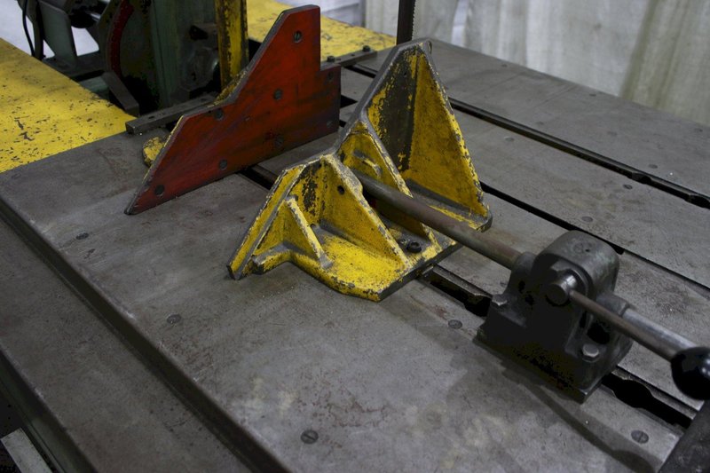 16" DOALL MODEL #U-1421 VERTICAL BANDSAW: STOCK #75793