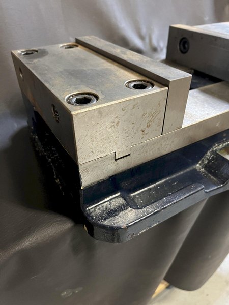 Te-Co TMX PWS-8110 8" CNC Machine Vise 11" Opening