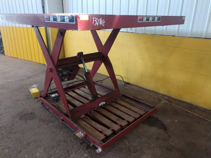 2,000 LB 6' x 6' ELECTRIC SCISSOR LIFT TABLE