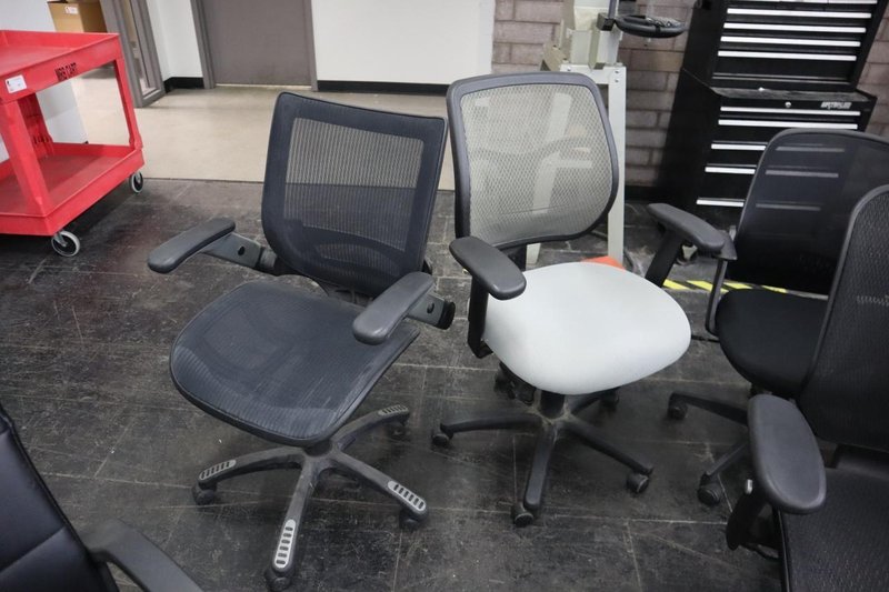 Assorted Office Chairs (7)- Auction Item