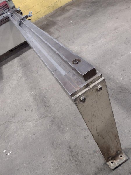 10' X 10 GA CHICAGO MODEL #UA10-135 HYDRAULIC SHEAR: STOCK #17508
