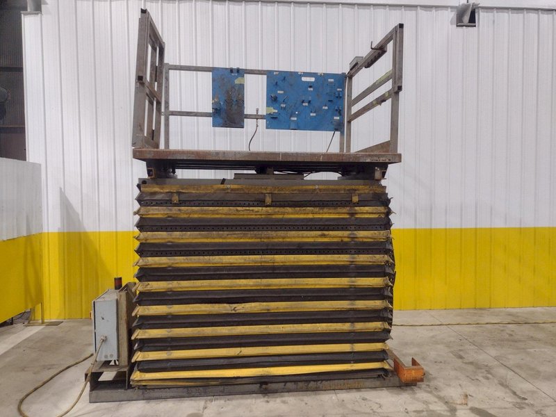 1,000 LB AMERICAN LIFTS MODEL T1-60-040 ELECTRIC PLAFORM LIFT: STOCK #20584