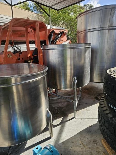 Tanks USA 220 Gallon SS304 Single Shell Stainless Steel Blend Tanks, 2024 – Sanitary Mixing Tanks – Single Wall Process Tanks (2)
