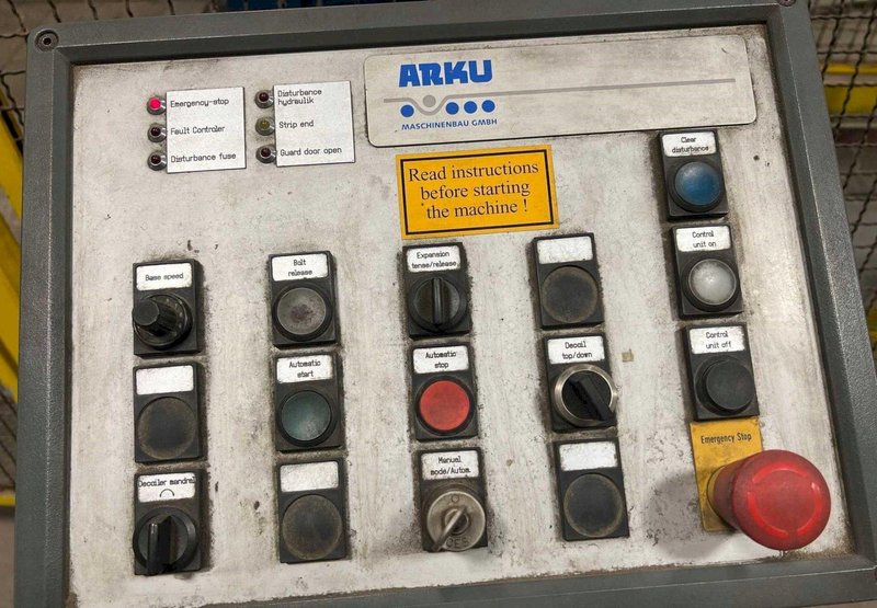 8,000 LB  X 12" ARKU AH3000/2/350/FU-4Q DOUBLE END POWERED COIL REEL/UNCOILER. STOCK # 0644723