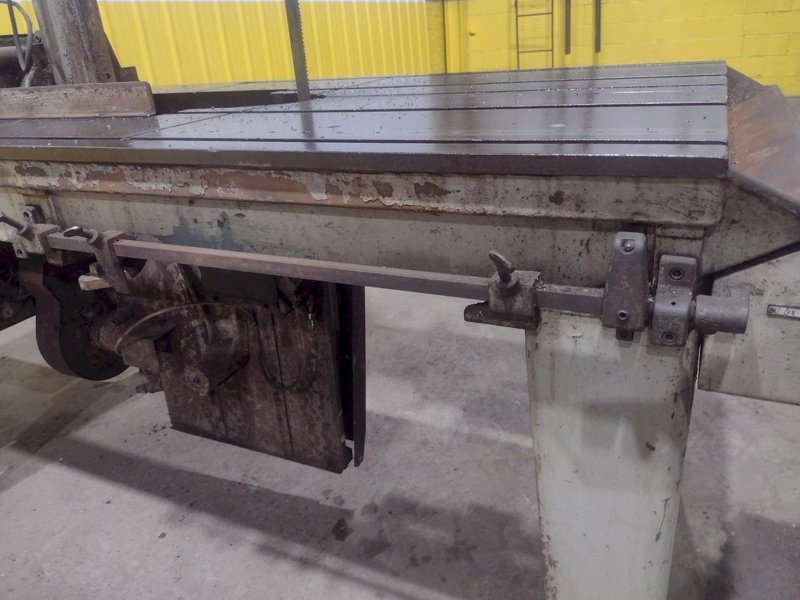 18" X 20" ARMSTRONG MARVEL SERIES 8 MARK 1 VERTICAL BAND SAW: STOCK #11225