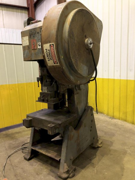 60 TON L &amp; J MODEL #60 OBI FLYWHEL PRESS, 4" STROKE: STOCK #15363