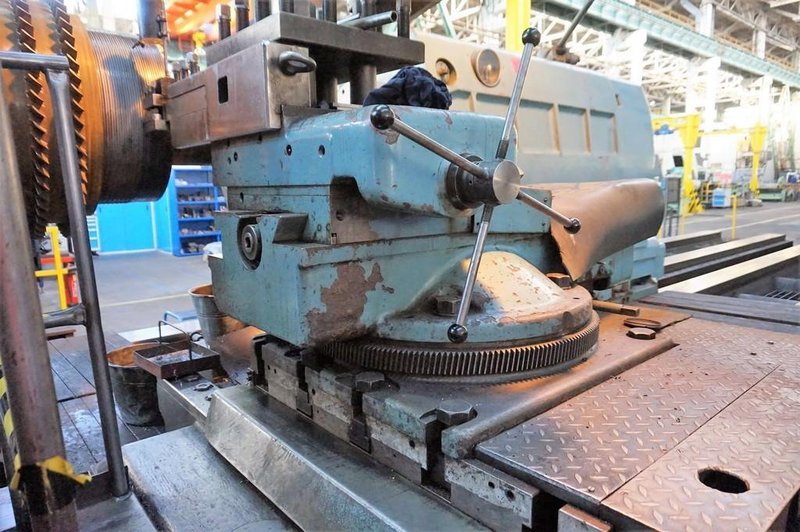 Lathes Flat Bed Manual &amp; CNC