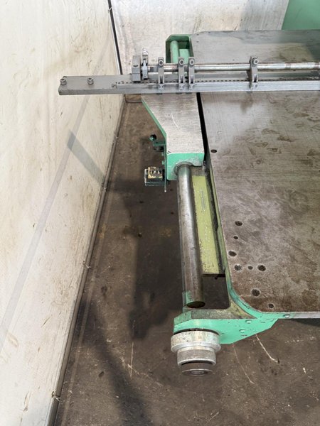 STRIPPIT SUPER 30/40 40-TON SINGLE STATION PUNCH PRESS W/ TOOLING INCLUDED. STOCK # 0774325