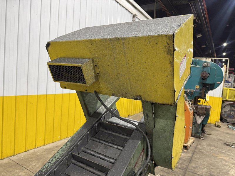 12" WIDE x TITAN STEEL CLEATED BELT INCLINED CONVEYOR: YOBRO #26020