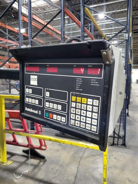 Cincinnati 135 Ton X 10′ Press Brake, CB135, 12′ overall
