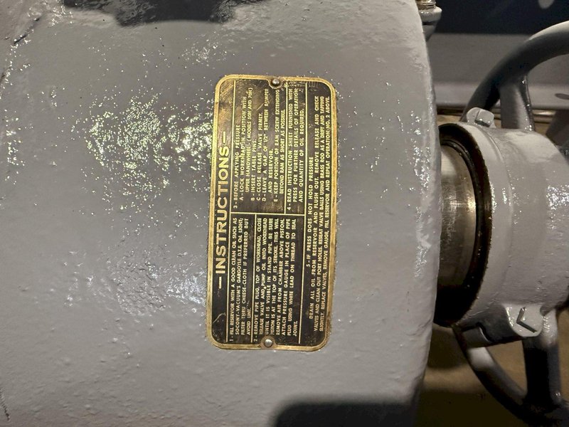 150-TON DAKE HYDRAULIC STRAIGHTENING PRESS. STOCK # 0778725