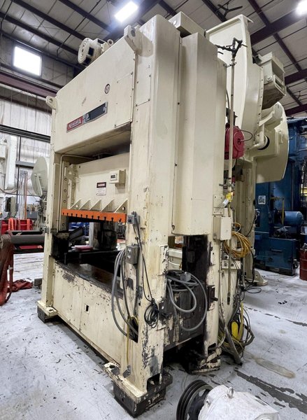 200 ton Niagara SE2-200-72-42 UH, Used Straight Side Mechanical Metal Stamping Press For Sale, Year 1995