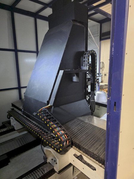2022 Kenan/Palmer automatic grinding cell
Model CK1250 automatic grinder
5 axis CNC
14” x 1 ¼” diamond grinding wheel
o.63 x 6’ diamond coated deburring tool
Fanuc series CNC controls
Fanuc and Yazkawa HSD spindle drives
One Fanuc spindle 7.5KW/10 hp 12,000 RPM
One Fanuc spindle 7.2 KW/9.6 hp 1000-24000 RPM
Workpiece dimensions 49” x 35.6” high
Castings up to 2500#
Moveable controls panel
Two side access doors and front opening access
Manually adjustable tailstock 
360 degree casting stand and R to L movement
360 volt 60 hz 3 Ph
Approx. 24,000#