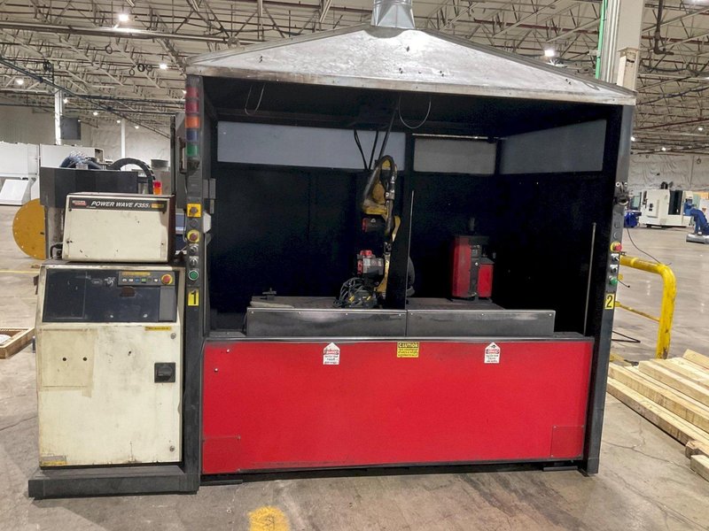 LINCOLN ELECTRIC SYSTEM 10 MIG CELL FANUC ROBOT