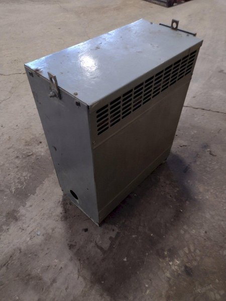 34KVA FEDERAL PACIFIC 460/230 MODEL 36B DRIVE ISOLATION ELECTRIC TRANSFORMER: STOCK 18571