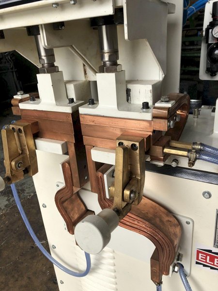 Electroweld Model RBW-100PN Pneumatically Operated 100  KVA Butt Welder