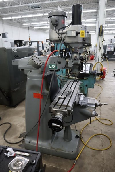 Bridgeport Series I-2HP Vertical Knee Mill, Acu-Rite 2-Axis DRO, Kurt Power Draw Bar, Mitutoyo Scale, X-Axis Power Feed, Chrome Ways