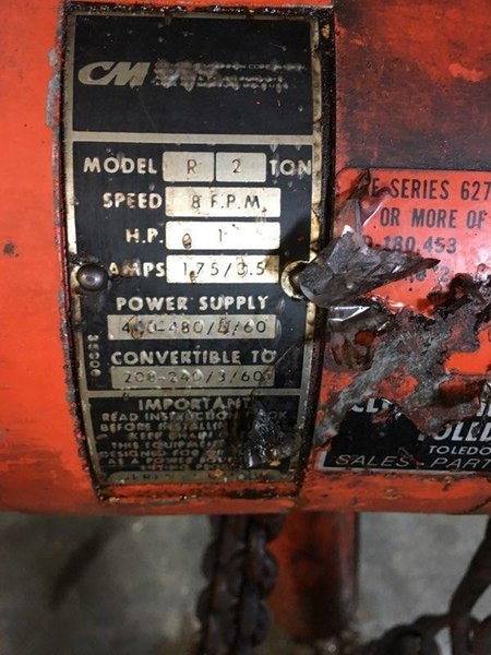 2 TON CM LODESTAR ELECTRIC CHAIN HOIST