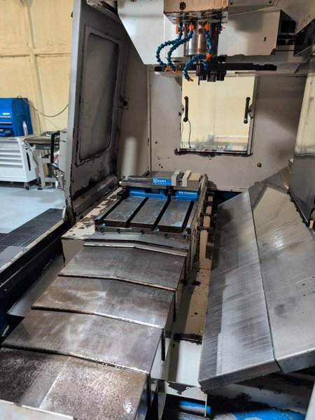 Doosan DMV 3016L VMC, 2006 – Fanuc Control, Videos Available
