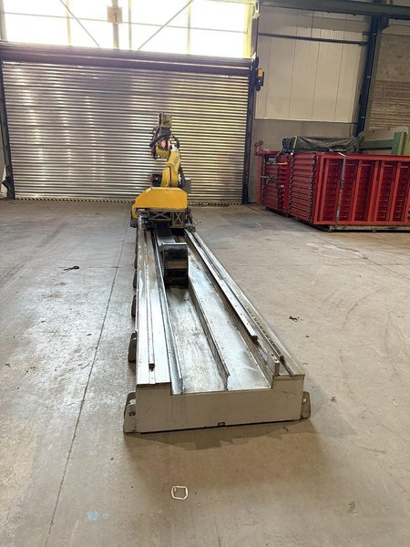 Fanuc Milling Robot - X: 10 500 / Y: 3045 / Z: 3500 mm CNC