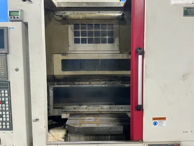 Akira Seiki Co., Ltd. 16”x19”-27.5” CNC VMC - Rmv700apc