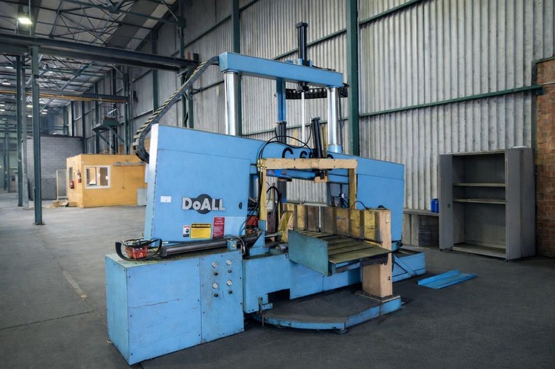Doall - 1000 x 660 mm CNC