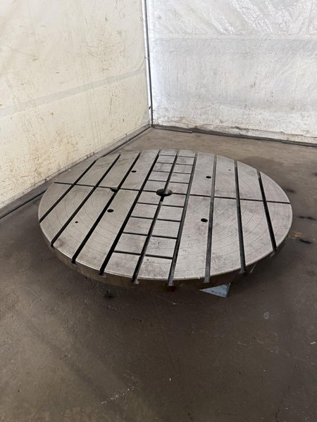 60" T-SLOTTED ROUND RISER PLATE. STOCK #0430526