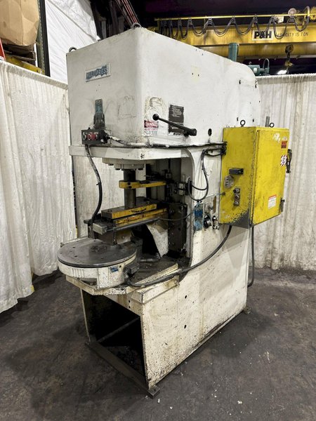 35 TON DENISON HYDRAULIC C FRAME PRESS: STOCK #77660