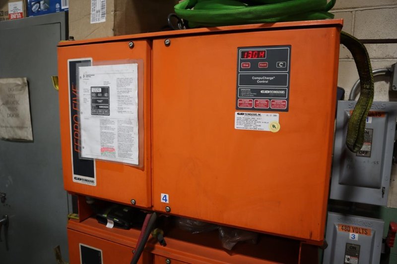 Caterpillar EC4000 Electric Forklift - 4000lb Capacity- Auction Item