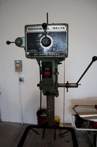 Delta Rockwell 20" Floor Model Drill Press, Variable Speed to 2,000 RPM, 6" Hand Quill Feed, Drill Chuck