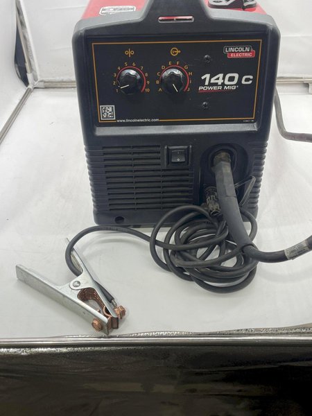 LINCOLN ELECTRIC MODEL #140C MIG WELDER: STOCK #16576