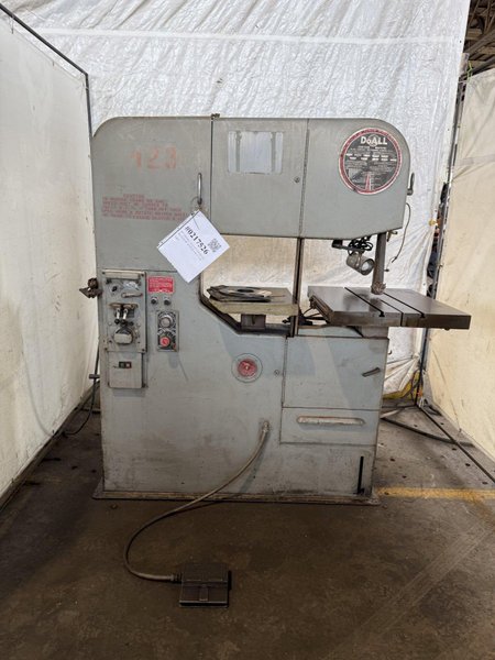 36" DOALL 3612-H VERTICAL BANDSAW. STOCK # 0217526.