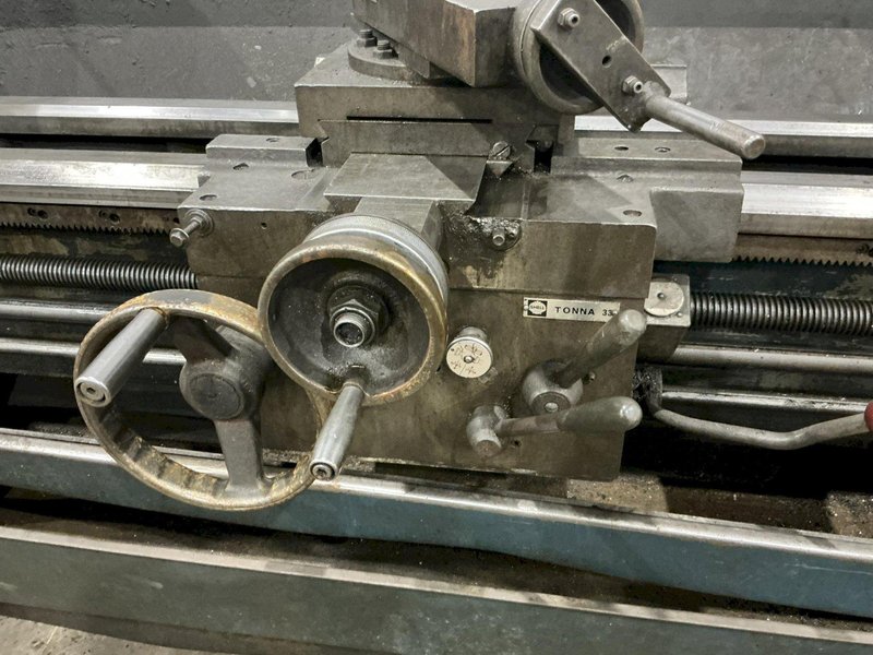 21" X 84" CLAUSING MODEL #21 ENGINE LATHE METRIC &amp; 3.5" HOLE: YOBRO #25140