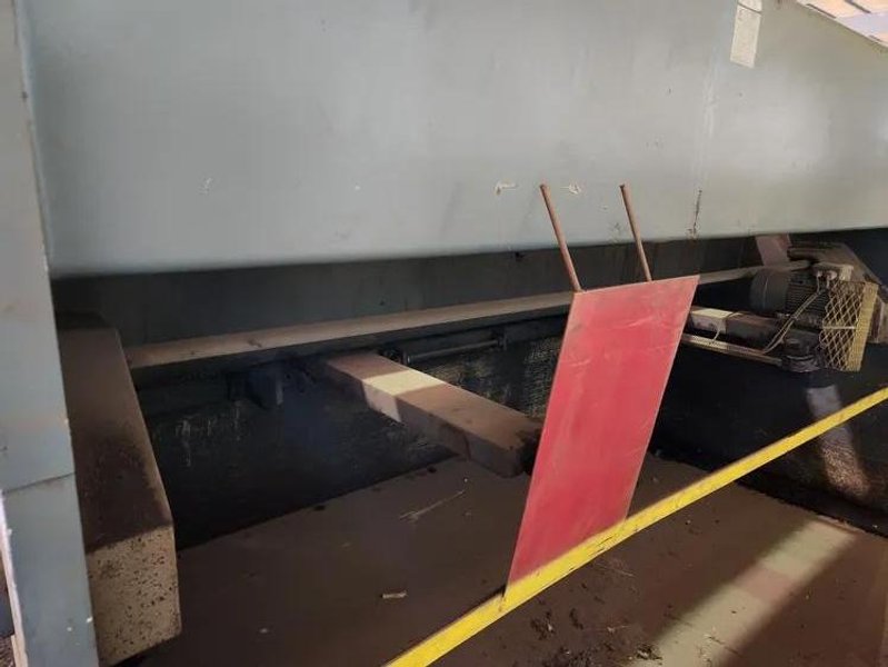 10' x 1/2" Durma Hydraulic Shear
