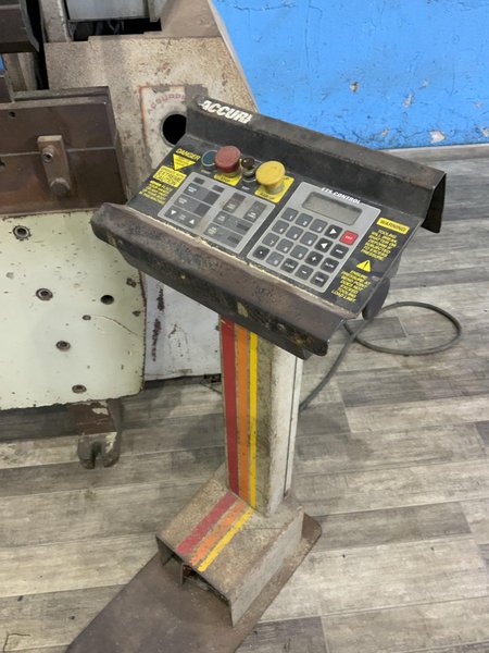 60 TON X 6' ACCURPRESS MODEL #7606 HYDAULIC PRESS BRAKE : STOCK #81068