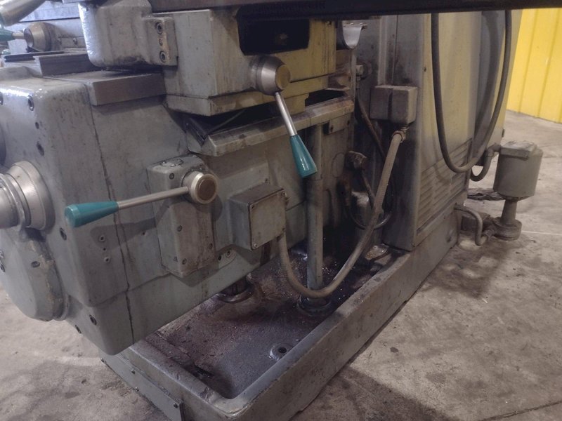 #205 K&amp;T MILWAUKEE KEARNEY AND TRECKER MODEL #205 S-12 HORIZONTAL MILL WITH TOOLMAKERS VERTICAL HEAD: STOCK #22495