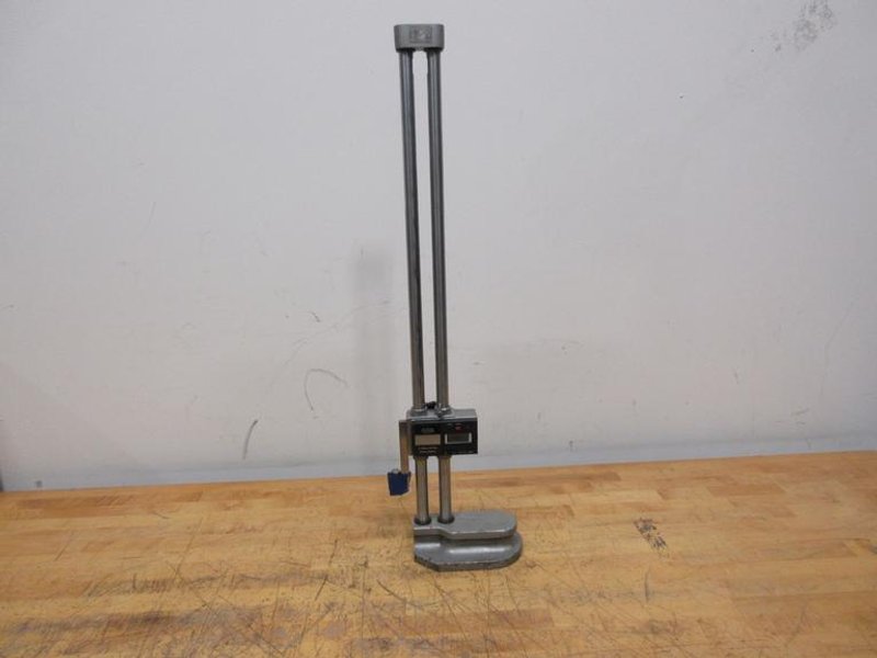 Shars Dual Column 24" Digital Height Stand- Auction Item