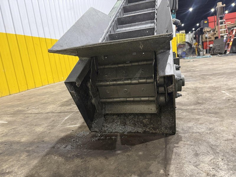 12" WIDE x TITAN STEEL CLEATED BELT INCLINED CONVEYOR: YOBRO #26020