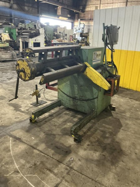 8,000 LBS X 36" DALLAS MODEL #DPR-8000-36 MOTORIZED UNCOILER COIL REEL : YOBRO #24887