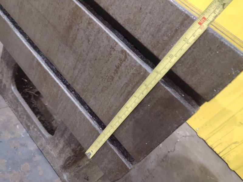 24" X 18" X 21" HIGH CARLTON T SLOTTED DRILL BOX TABLE: STOCK 19963