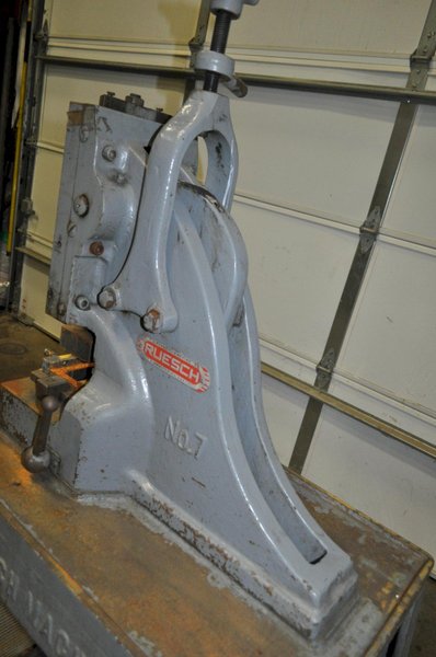 7 TON RUESCH KICK PRESS