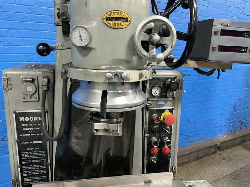 Moore Special Tool Co., Inc. 11”x24” Jig Grinder - G18